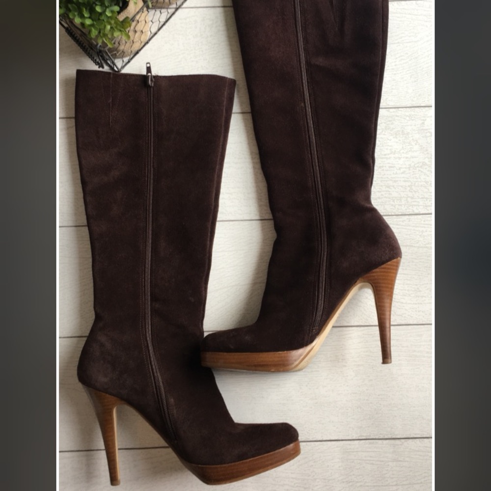 Bakers knee high suede boots✨8.5